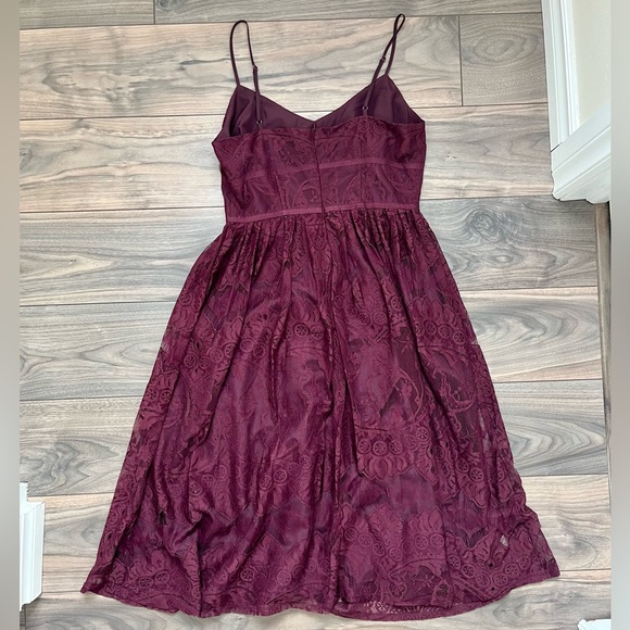 NWT BB Dakota Lace Dress - Picture 2 of 3